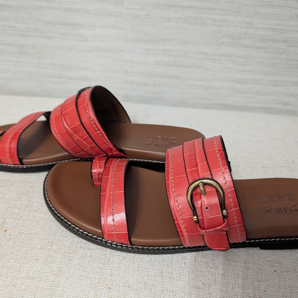 Naturalizer Karlie Leather Toe-Loop Sandals in Mango Spice Size 8 Pristine - Picture 6 of 7